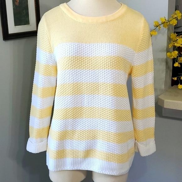 croft & barrow Sweaters - CROFT & BARROW, lightweight 100% cotton yellow and white sweater.